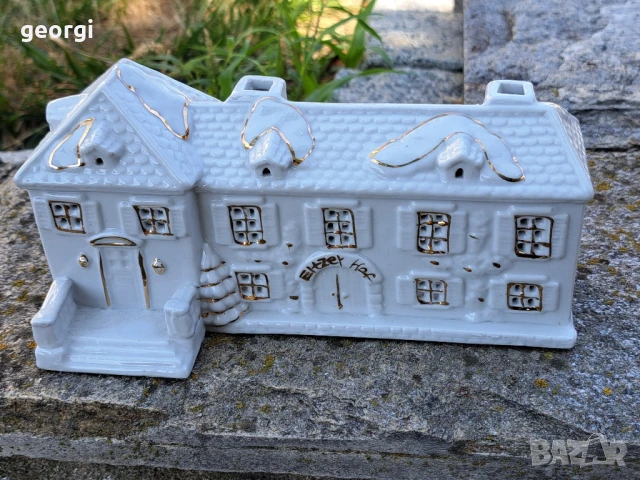 порцеланова къщичка свещник 