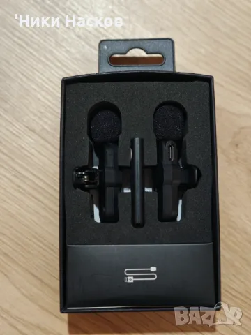 Двоен безжичен мини микрофон F4, тип брошка-Lavalier, обхват до 20 метра, вградена батерия, iPhone(L, снимка 3 - Аксесоари за Apple - 50235066