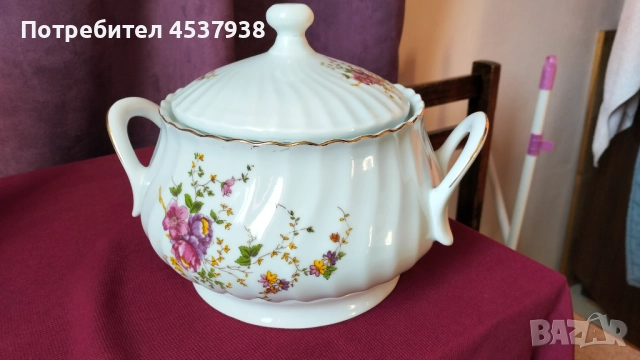 Продавам порцеланови супник