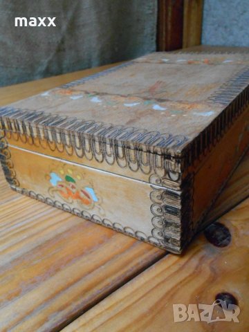 Стара дървена кутия , снимка 3 - Други ценни предмети - 28410558