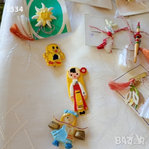 Мартеници от 80-те години , снимка 9 - Антикварни и старинни предмети - 52233177