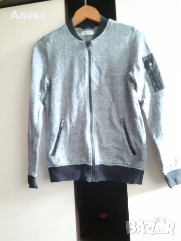 Марков юношески суичър 