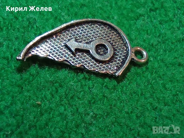 СРЕБЪРЕН ЛЮБОВЕН МЕДАЛЬОН ПОЛОВИНКА - СЪРЧИЦЕ СРЕБРО 900 със ЗНАК СИМВОЛ за МЪЖ 25806 , снимка 2 - Колиета, медальони, синджири - 39226448