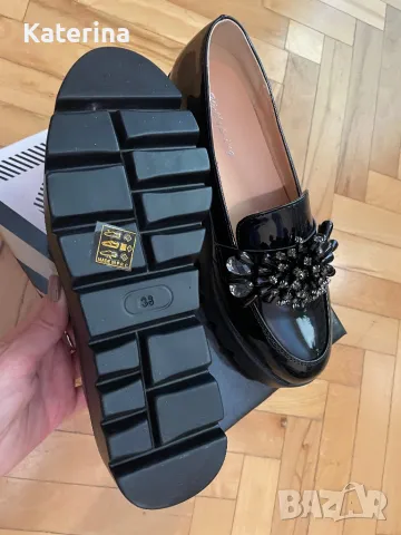 Лачени мокасини , снимка 3 - Дамски ежедневни обувки - 49739253