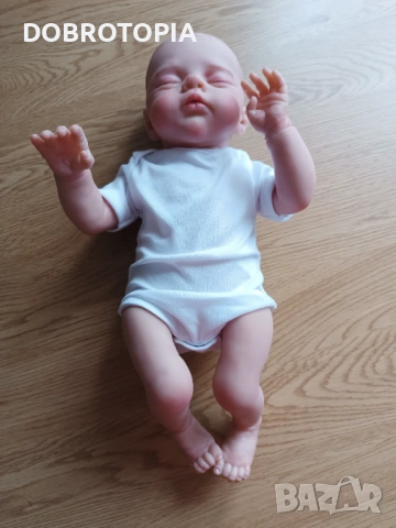 Реалистична кукла "Спящо бебе", снимка 4 - Кукли - 53029232