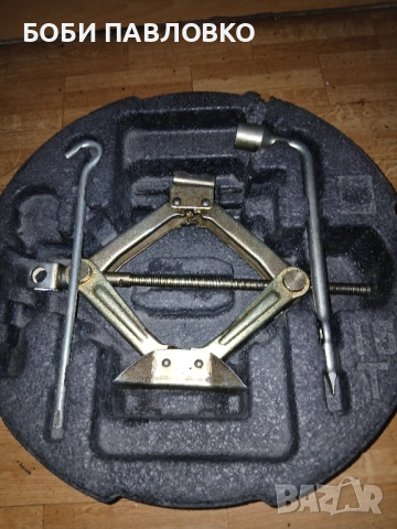 Органайзер с инструменти кия хюндай , снимка 12 - Аксесоари и консумативи - 51971359