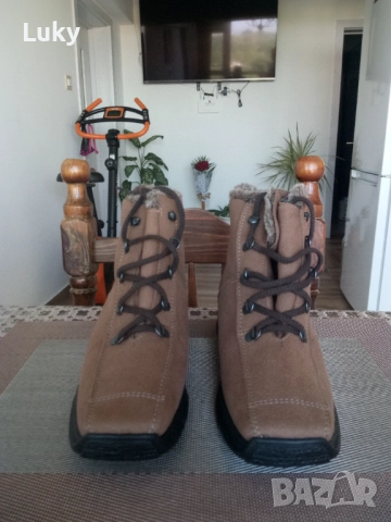 Боти-Зимни-Нови-Германия.Размерите са на снимките.Възможен коментар по цената.