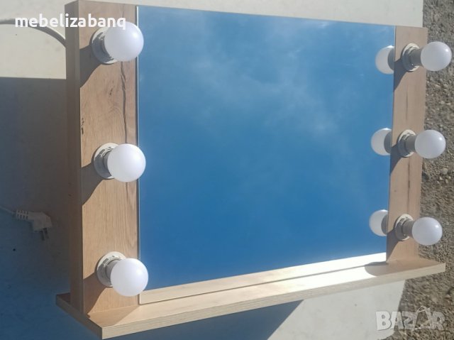 Огледало на стойка на ХИТ цени — Bazar.bg
