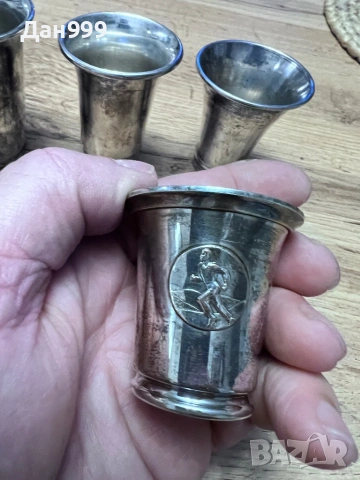 Лот от пет колекционерски дебело посребрени чашки, снимка 4 - Антикварни и старинни предмети - 53099418