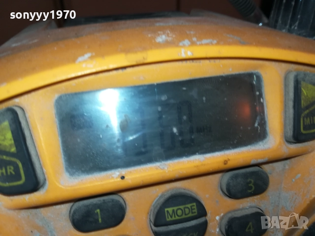 СТРОИТЕЛНО РАДИО DEWALT-220В 2209251133, снимка 5 - Радиокасетофони, транзистори - 51793030