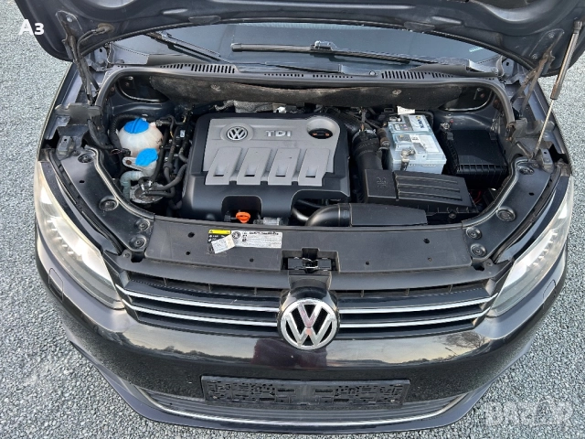 VW TOURAN 2.0TDI 7местен, снимка 16 - Автомобили и джипове - 51485861