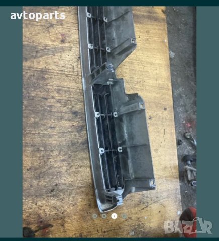 Subaru legacy 1998година Предна решетка, снимка 2 - Части - 40364685