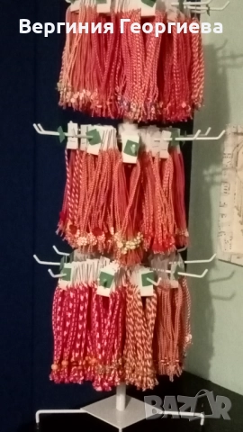 РАЗПРОДАЖБА на мартеници - въртележка с над 2000 бр. връзки , снимка 2 - Други - 52901746