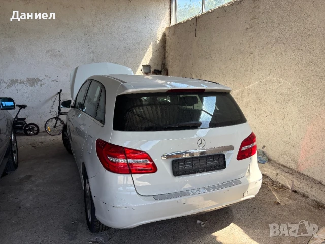 Мерцедес Б180 1.5 , снимка 3 - Автомобили и джипове - 50796202