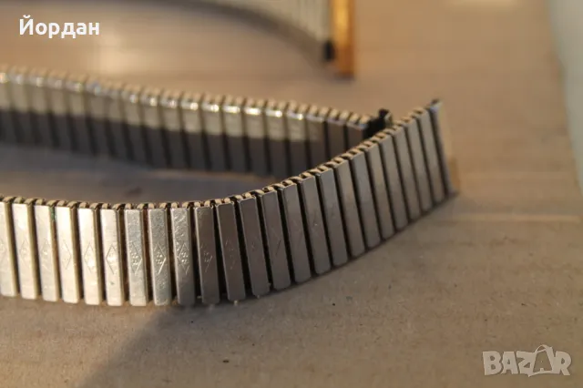 Метални верижки за часовник , снимка 12 - Каишки за часовници - 48868755