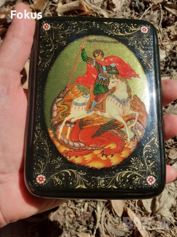 Уникална руска лакова кутия - табакера Федоскино печат, снимка 4 - Антикварни и старинни предмети - 53416957