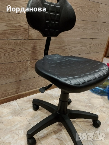 Стол от полиуретан , снимка 5 - Столове - 52915006