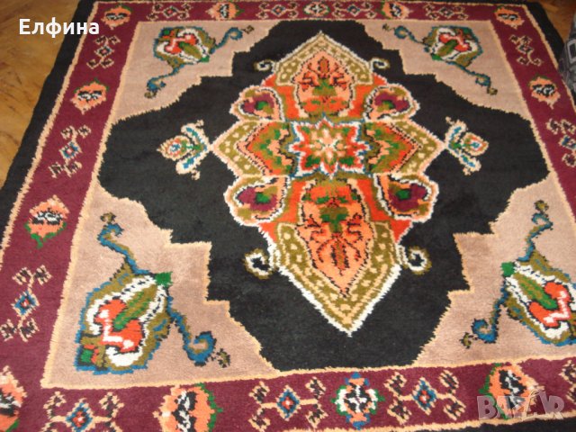 Изключително красив Губер (китеник, одеало, килим )- пъстър и колоритен,вълнен, с ярки, шарени, цвет, снимка 3 - Килими - 27450221