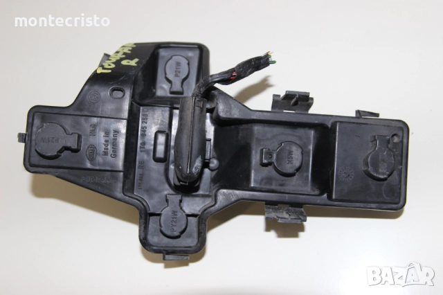 Дясна платка стоп VW Touran (2003-2010г.) 1T0945258D / 1T0 945 258 D десен ламподържач, снимка 2 - Части - 52354443