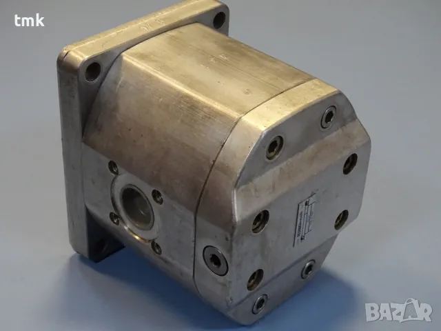 Хидромотор ORSTA 50/16 TGL 10860 hydraulic motor, снимка 4 - Резервни части за машини - 47861366
