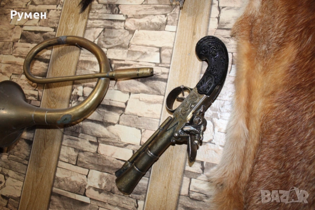 Кремъчен пистолет и голяма кама (ханжар), снимка 2 - Антикварни и старинни предмети - 53480305
