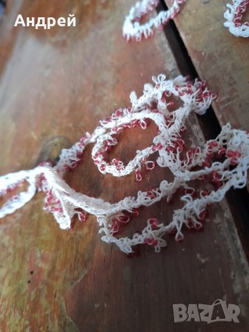 Стара дантела с мъниста, снимка 2 - Антикварни и старинни предмети - 43853478