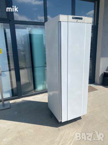 Професионален хладилник Gram 188 см 