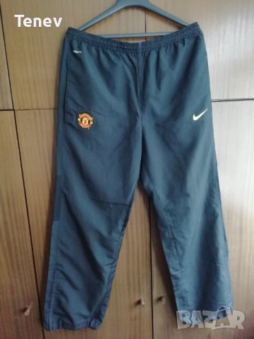 Manchester United Nike оригинален анцуг комплект горнище и долнище Манчестър Юнайтед размер L, снимка 5 - Спортни дрехи, екипи - 43397182