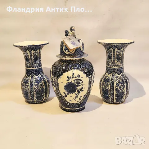 Антикварен комплект Delft – 2 вази и покрит съд, снимка 2 - Вази - 49099630