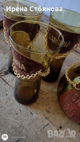 Винтидж комплект за  Сангрия от кехлибарено стъкло 70- те години на миналия век. Кана и 6 чаши, снимка 2 - Сервизи - 44875352