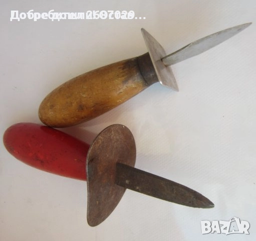 ножове и стар инструмент кована ножица за ламарина, нож ножка ножче с дървена кания, снимка 10 - Други инструменти - 28946789