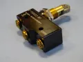 краен микроизключвател Omron Z-15GQ22-B7 Limit Switch 15A/500VAC, снимка 2