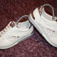 MICHAEL KORS Allie Wrap Vanilla, снимка 1 - Дамски ежедневни обувки - 35583863