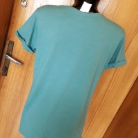 Нова тюркоазена тениска с джобче Л, снимка 2 - Тениски - 32879959