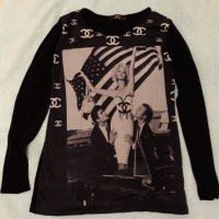 Тениска с дълъг ръкав памук с еластан, с Мерлин Монро в  USA вариант , изчистен гръб в черно., снимка 1 - Тениски - 37446674