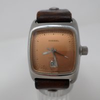 Дамски кварцов часовник DIESEL със стоманена каса, снимка 3 - Дамски - 28113549