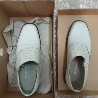 обувки чисто нови, бели 41 номер, естествена кожа Здравоход, подметка CUMBERLAND, без връзки, снимка 1 - Ежедневни обувки - 44863957