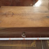 Прекрасна старинна дървена кутия, снимка 1 - Антикварни и старинни предмети - 40870468