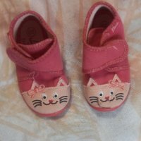 Вътрешни обувки, снимка 1 - Бебешки обувки - 40466621