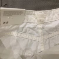 Н&М нови накъсани дънки М размер, снимка 2 - Къси панталони и бермуди - 28769093