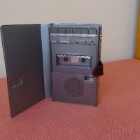 vintage SHARP CE-152 cassete recorder, снимка 2 - Радиокасетофони, транзистори - 32782274