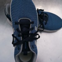 Оригинални маратонки Adidas , снимка 8 - Детски маратонки - 37235491