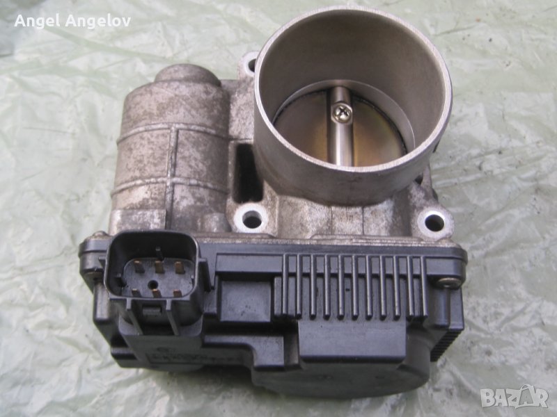 Дроселова клапа Sera576-01 Hitachi Нисан Алмера Nissan Almera Tino Primera P11 1,8 16v, снимка 1