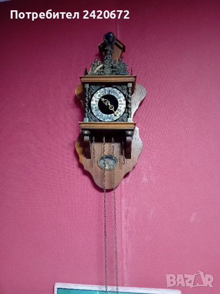 Антикварен  стенен  часовник  "Атлас", снимка 1