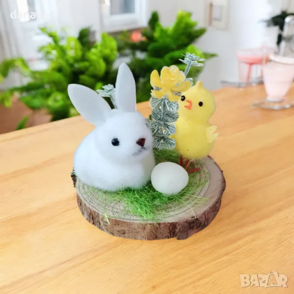 5836 Великденска украса зайче и пиле върху плочка, 8 см, снимка 1