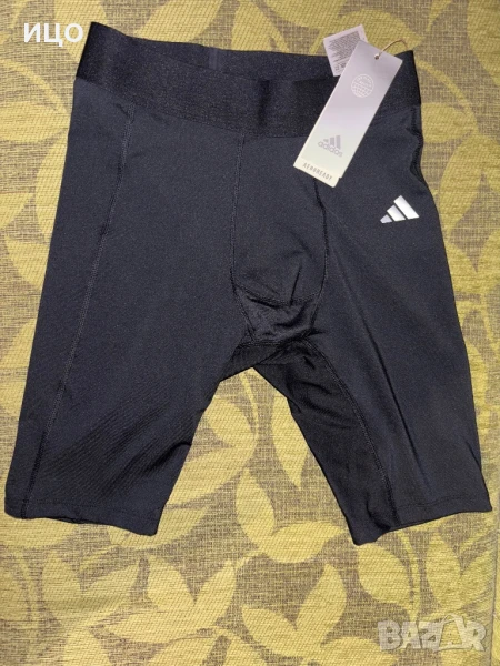 Мъжки клин на Adidas, снимка 1