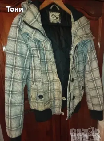 Дамско Карирано Яке с Качулка М, снимка 1