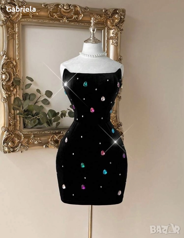 Рокля от кадифе, снимка 1