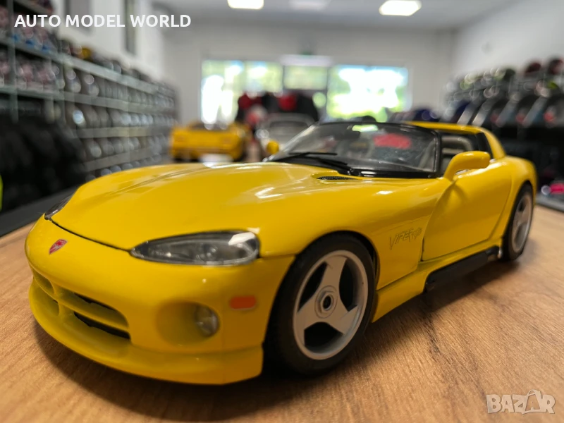 Метална колекционерска колички BBURAGO DODGE VIPER SRT CAbrio 1:18, снимка 1