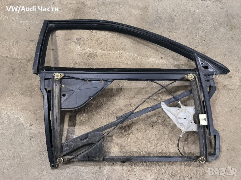 Стъклоповдигач механизъм рамка за предна дясна врата Ауди А3 С3 Audi A3 S3 8L 8L3837754, снимка 1